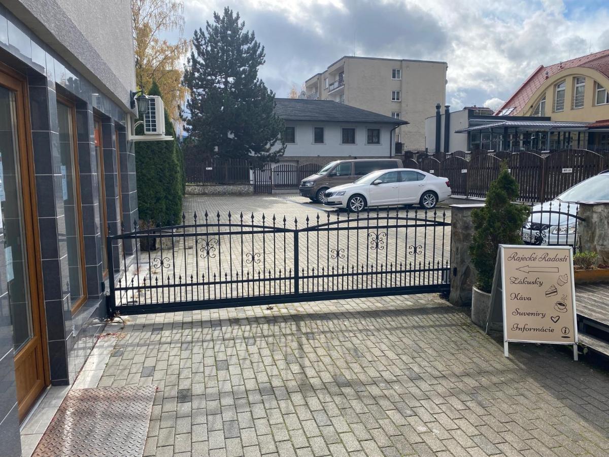 Apartman Posta Rajecké Teplice Extérieur photo